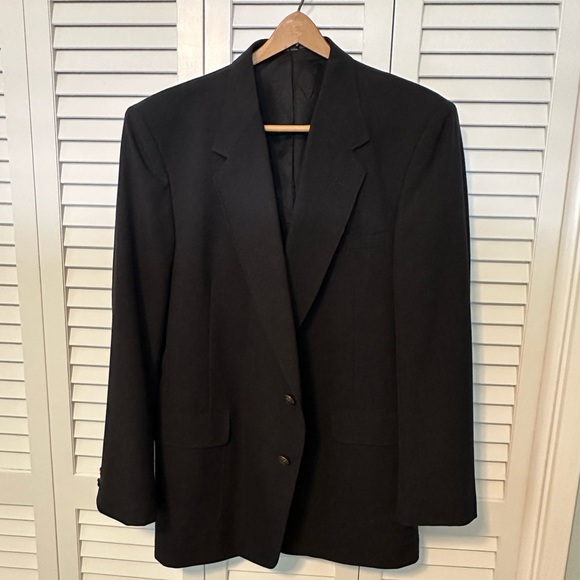 EUC Towncraft Men’s black blazer with gold buttons. - Picture 1 of 12